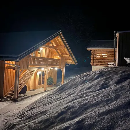 Holiday home 1000 Borne Caffe Hebergements Insolites Entremont